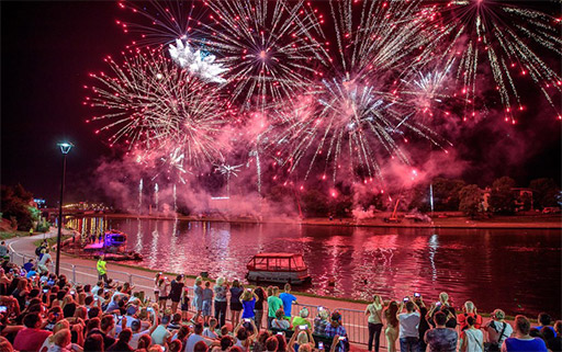 FIREWORKS COMPETITION KRAKOW